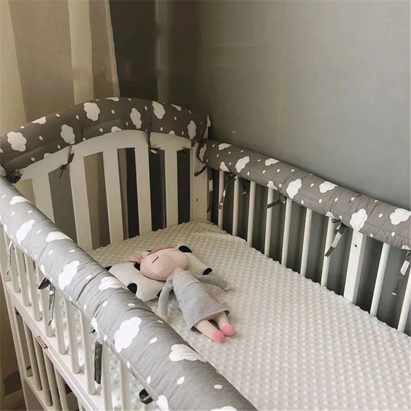 Baby Nursery Glider - Kartun bayi anti-tabrakan pembatas pembungkus lembut